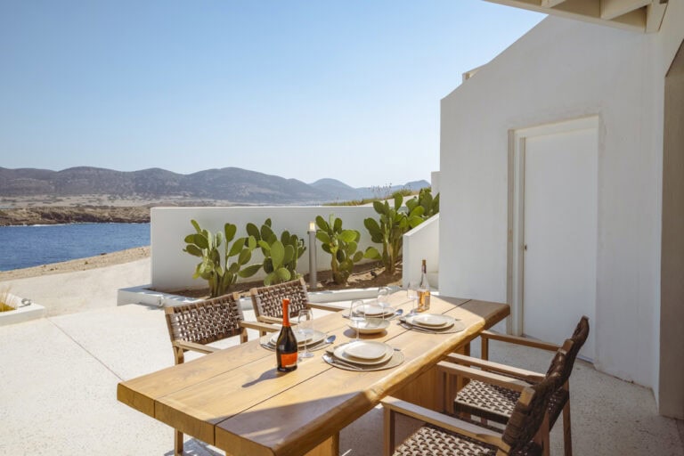 Antiparos Villas: The Dreamy Greek Island Stay You’ve Been Searching For